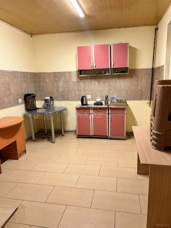 Satılır obyekt 565 m²