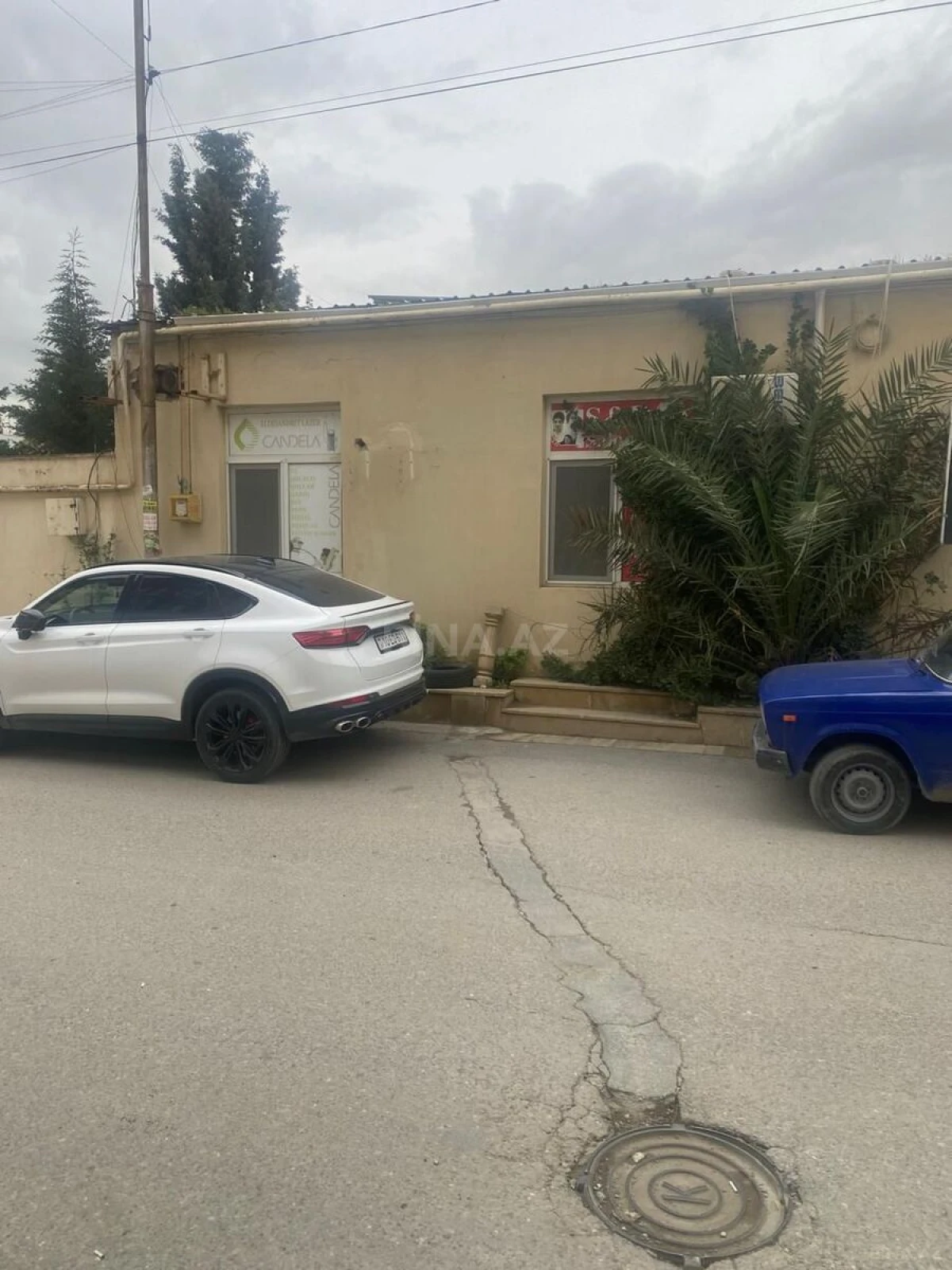 Satılır obyekt 565 m²