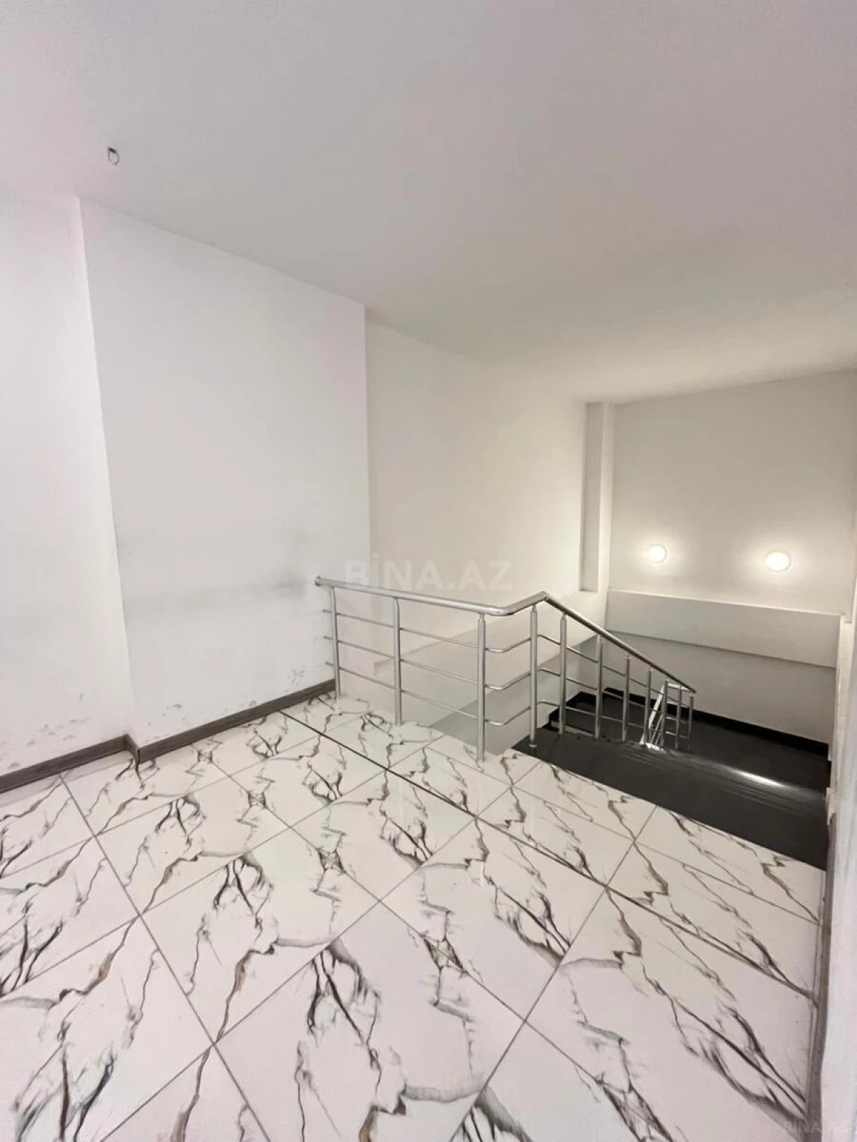 Satılır obyekt 1155 m²