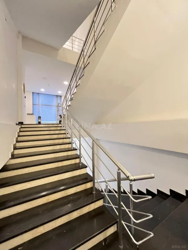 Satılır obyekt 1155 m²