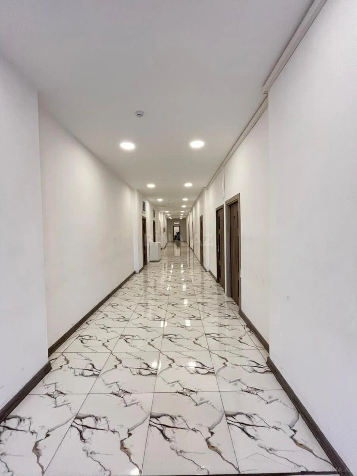 Satılır obyekt 1155 m²