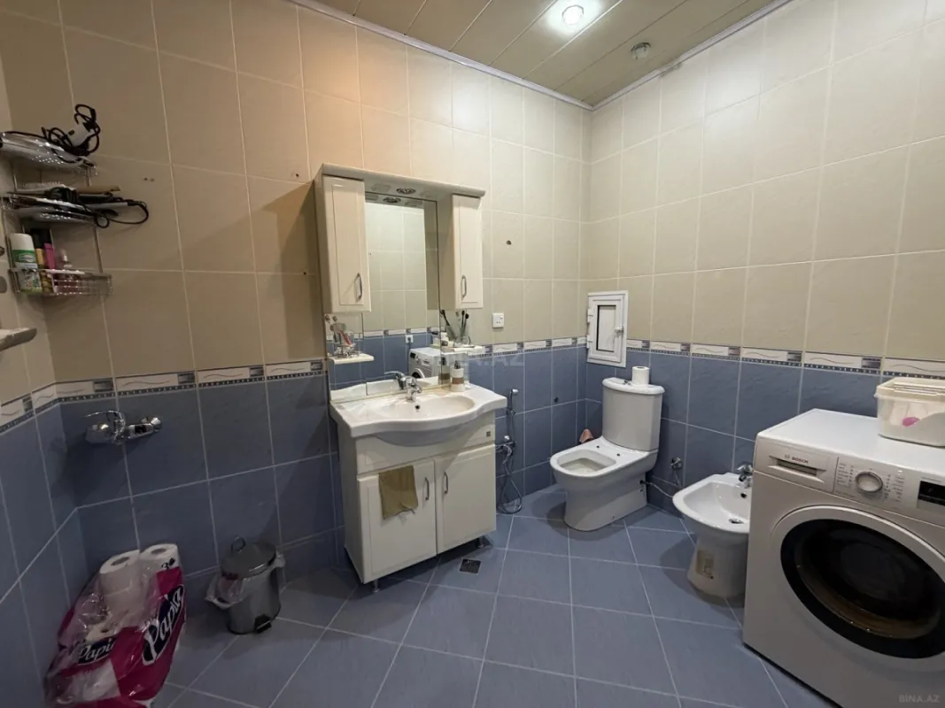 Satılır 3 otaqlı mənzil 135 m²