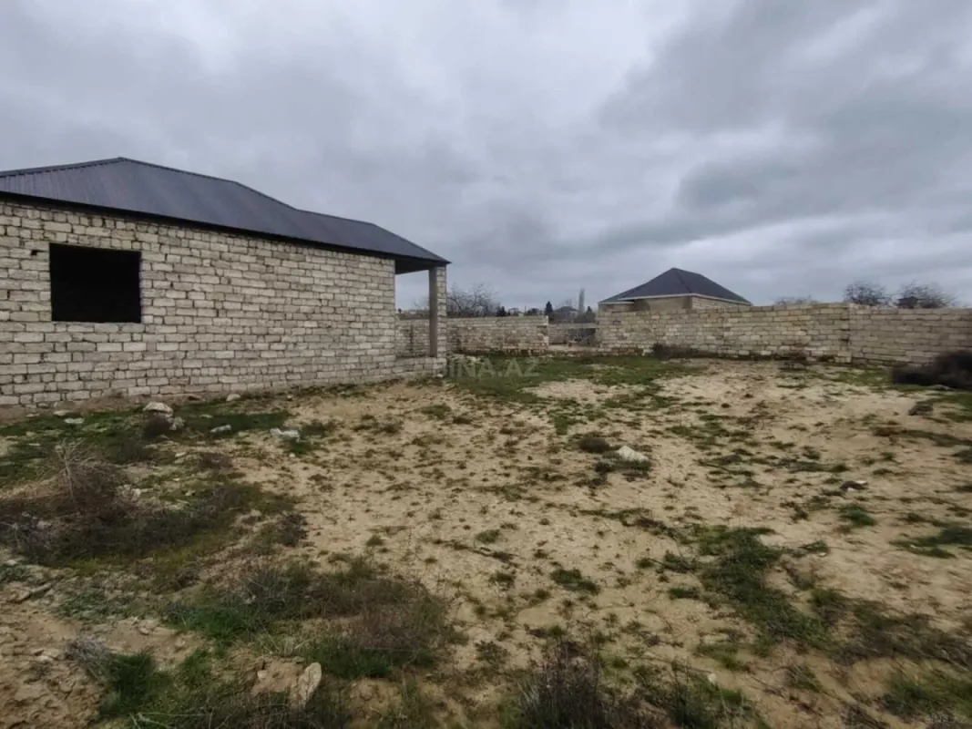 Satılır 2 otaqlı həyət evi 90 m²