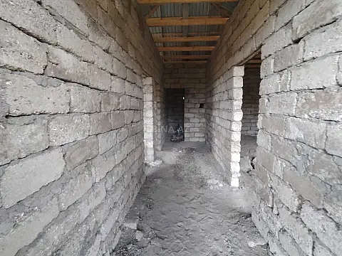 Satılır 2 otaqlı həyət evi 90 m²