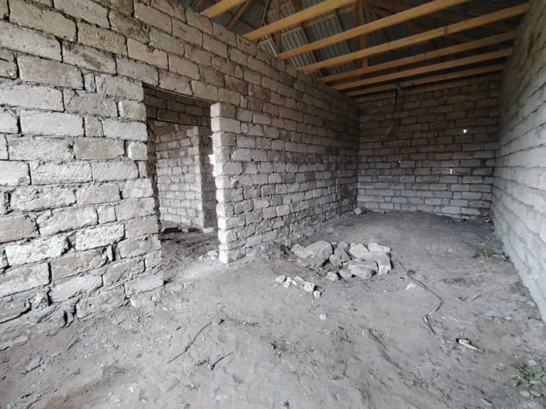 Satılır 2 otaqlı həyət evi 90 m²