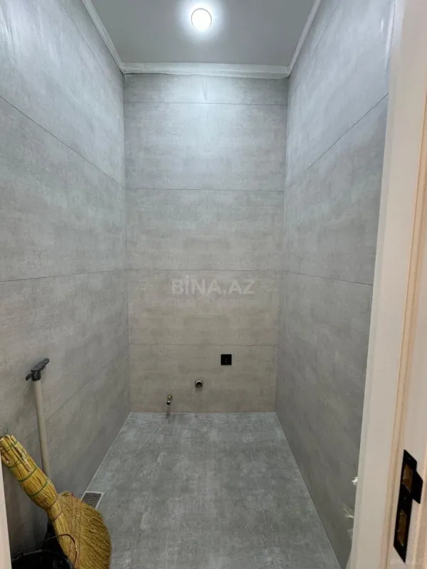 Satılır 3 otaqlı mənzil 135 m²