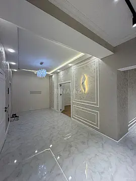 Satılır 3 otaqlı mənzil 135 m²