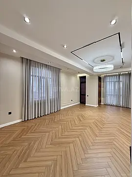 Satılır 4 otaqlı mənzil 140 m² — Bakı 4 otaq 140.00 m²