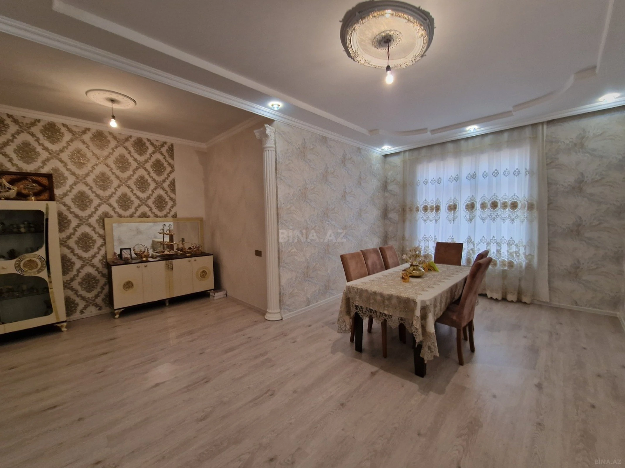 Satılır 7 otaqlı həyət evi 245 m²