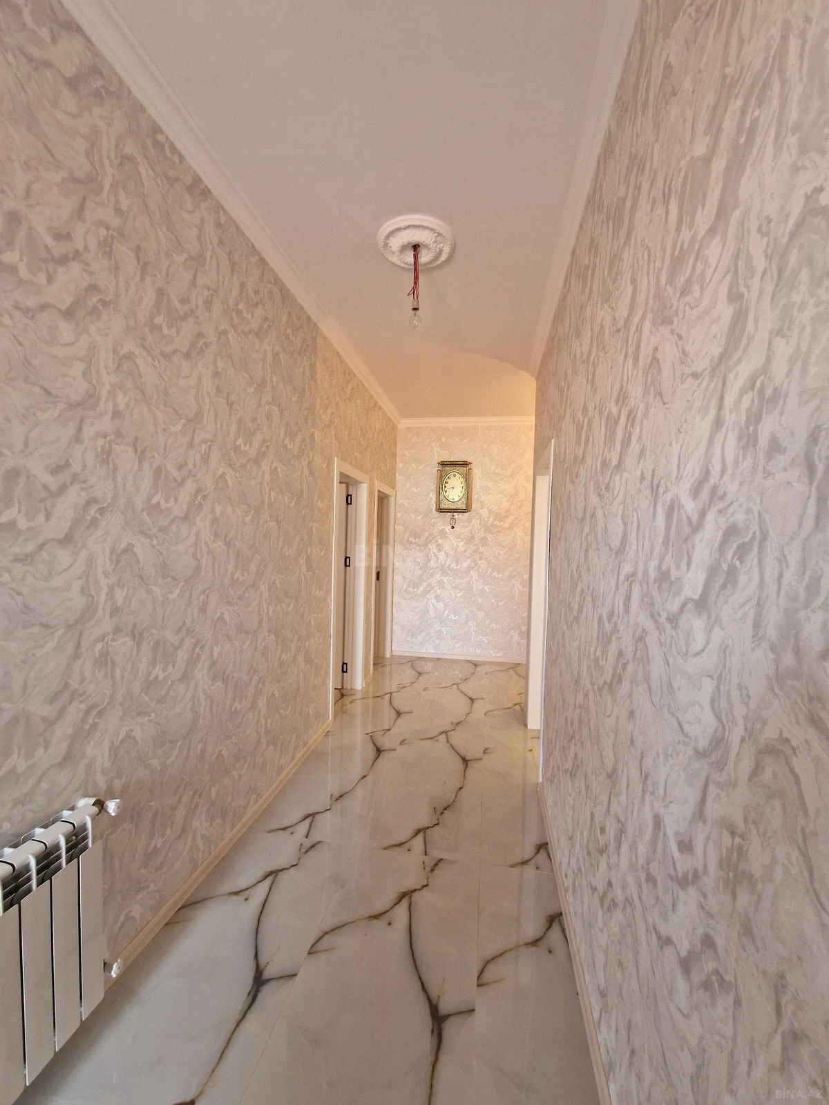 Satılır 7 otaqlı həyət evi 245 m²