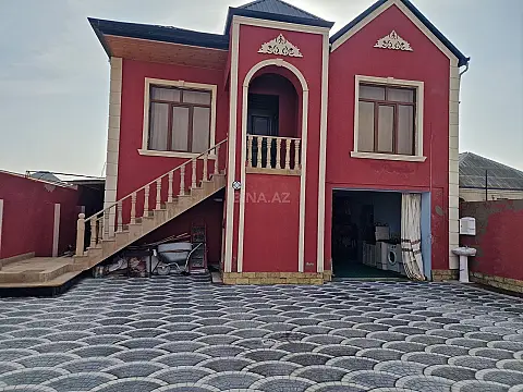 Satılır 7 otaqlı həyət evi 245 m²
