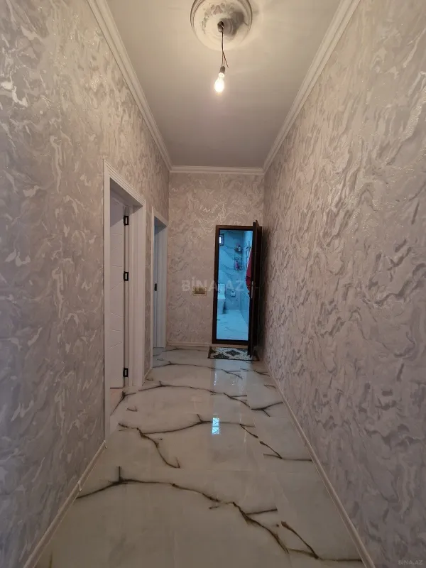 Satılır 7 otaqlı həyət evi 245 m²
