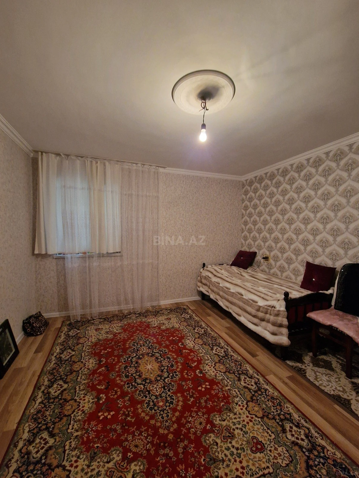 Satılır 7 otaqlı həyət evi 245 m²