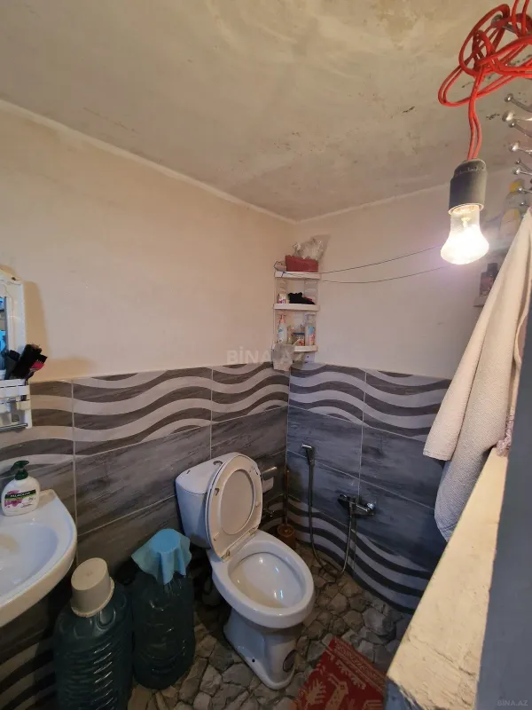 Satılır 7 otaqlı həyət evi 245 m²