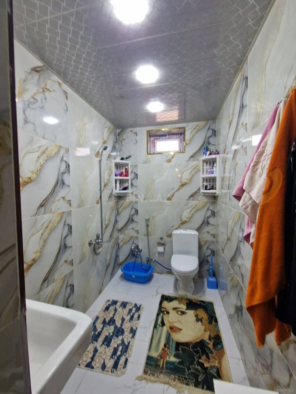 Satılır 7 otaqlı həyət evi 245 m²