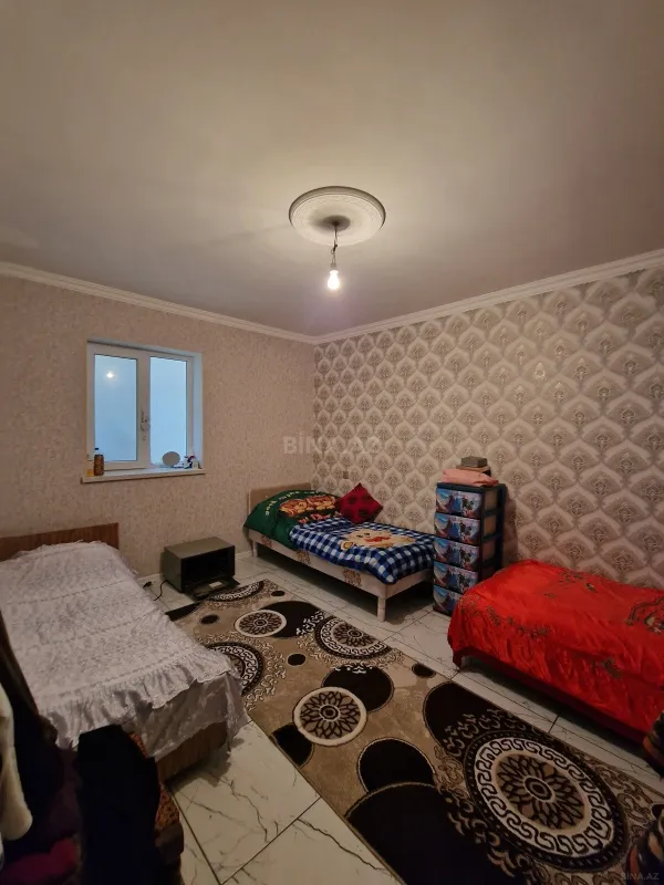 Satılır 7 otaqlı həyət evi 245 m²