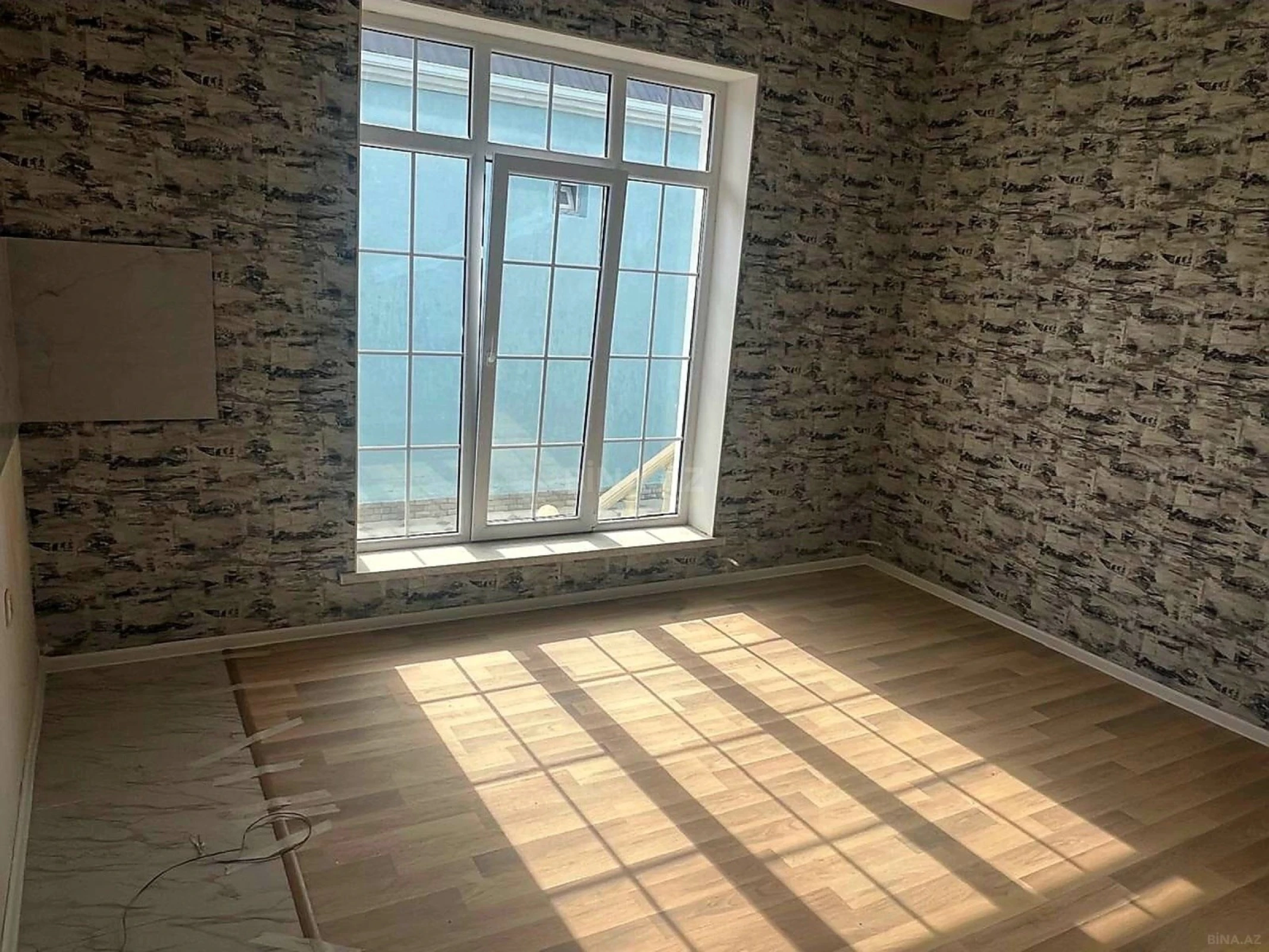 Satılır 3 otaqlı həyət evi 77 m²