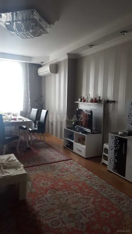 Satılır 3 otaqlı mənzil 95 m²