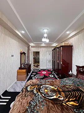 Satılır 3 otaqlı mənzil 140 m²