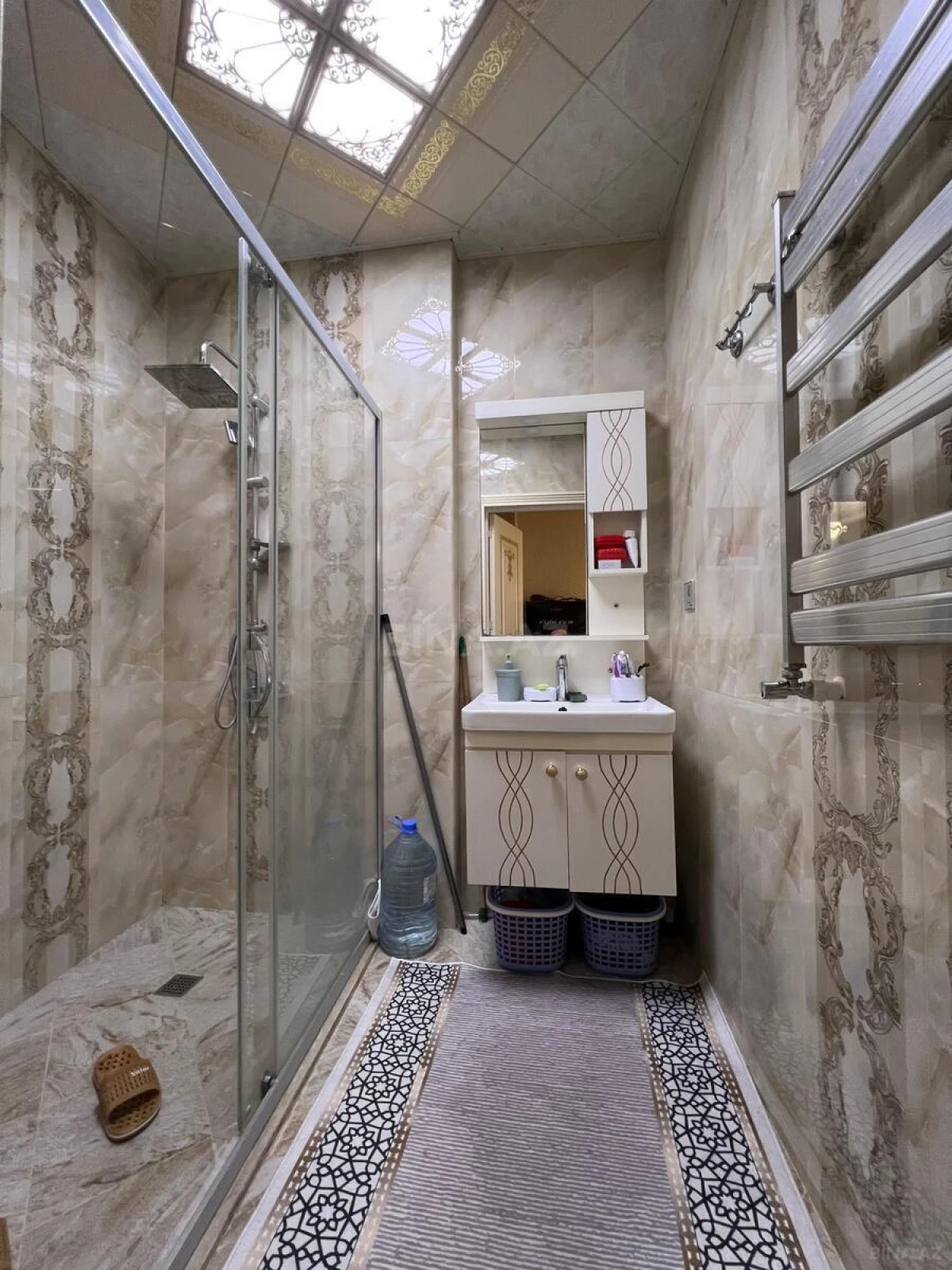 Satılır 3 otaqlı mənzil 140 m²