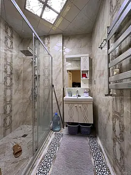 Satılır 3 otaqlı mənzil 140 m²