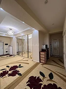 Satılır 3 otaqlı mənzil 140 m²