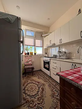 Satılır 3 otaqlı mənzil 140 m²