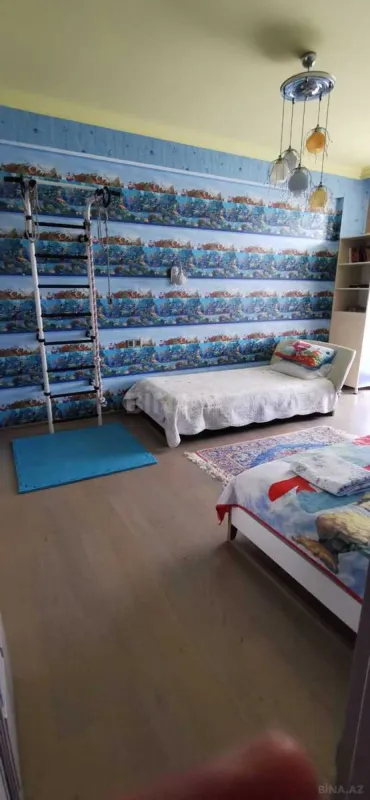 Satılır 4 otaqlı mənzil 170 m²