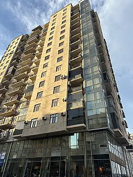 Satılır 4 otaqlı mənzil 170 m² — Bakı 4 otaq 170.00 m²