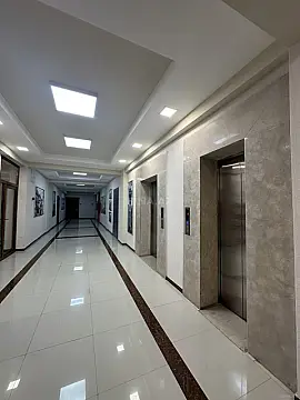 Satılır 4 otaqlı mənzil 170 m²