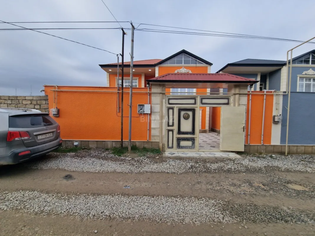 Satılır 4 otaqlı həyət evi 124 m²