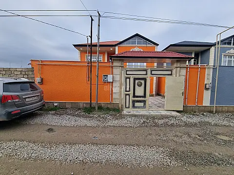 Satılır 4 otaqlı həyət evi 124 m²