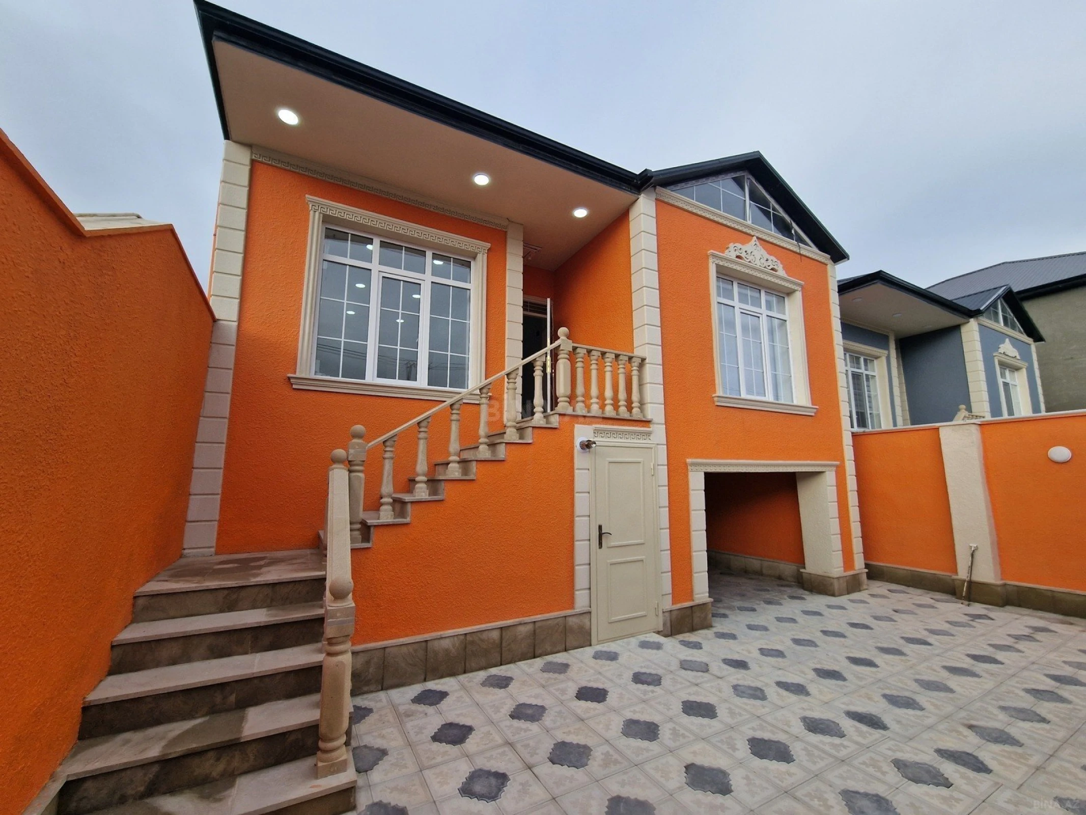 Satılır 4 otaqlı həyət evi 124 m²
