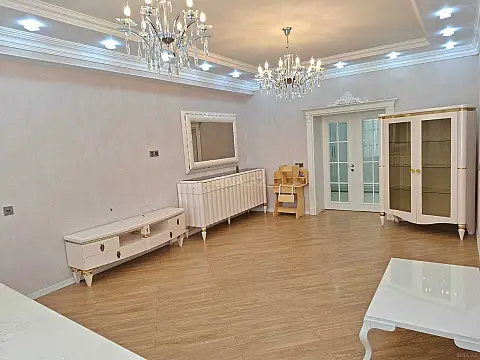 Satılır 3 otaqlı mənzil 138 m² — Bakı, Nizami 3 otaq 138.00 m²