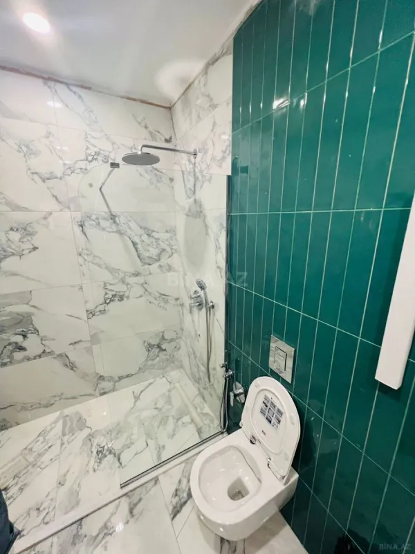 Satılır 4 otaqlı mənzil 275 m²