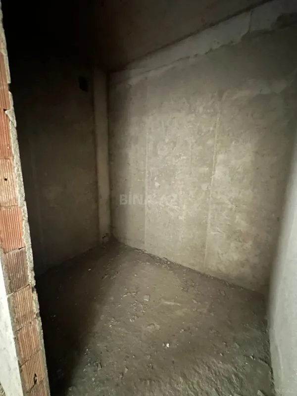 Satılır 2 otaqlı mənzil 77 m²