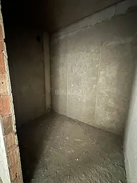 Satılır 2 otaqlı mənzil 77 m²