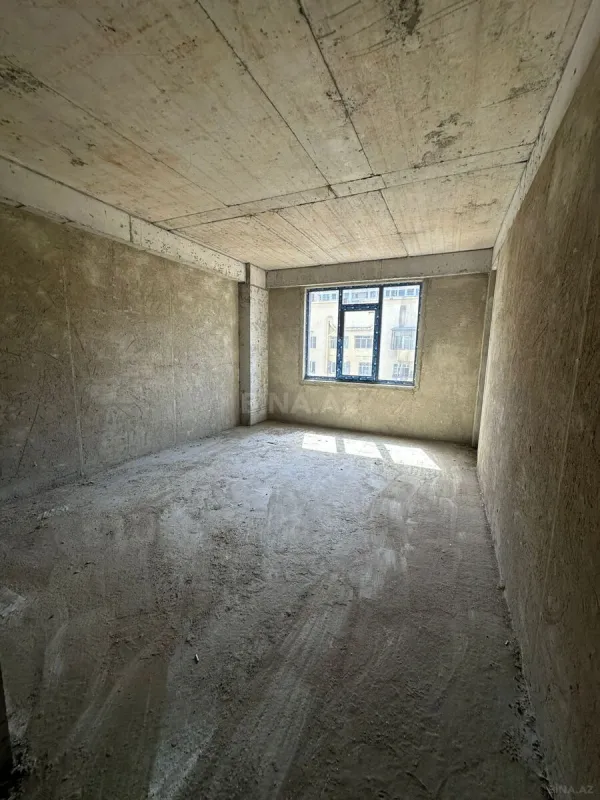 Satılır 2 otaqlı mənzil 77 m²