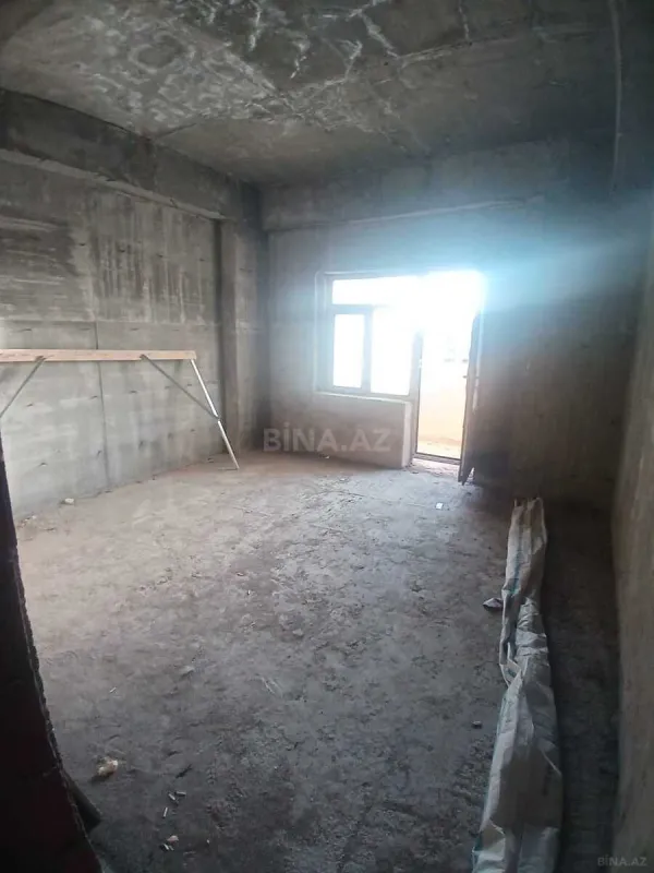 Satılır 2 otaqlı mənzil 112 m²