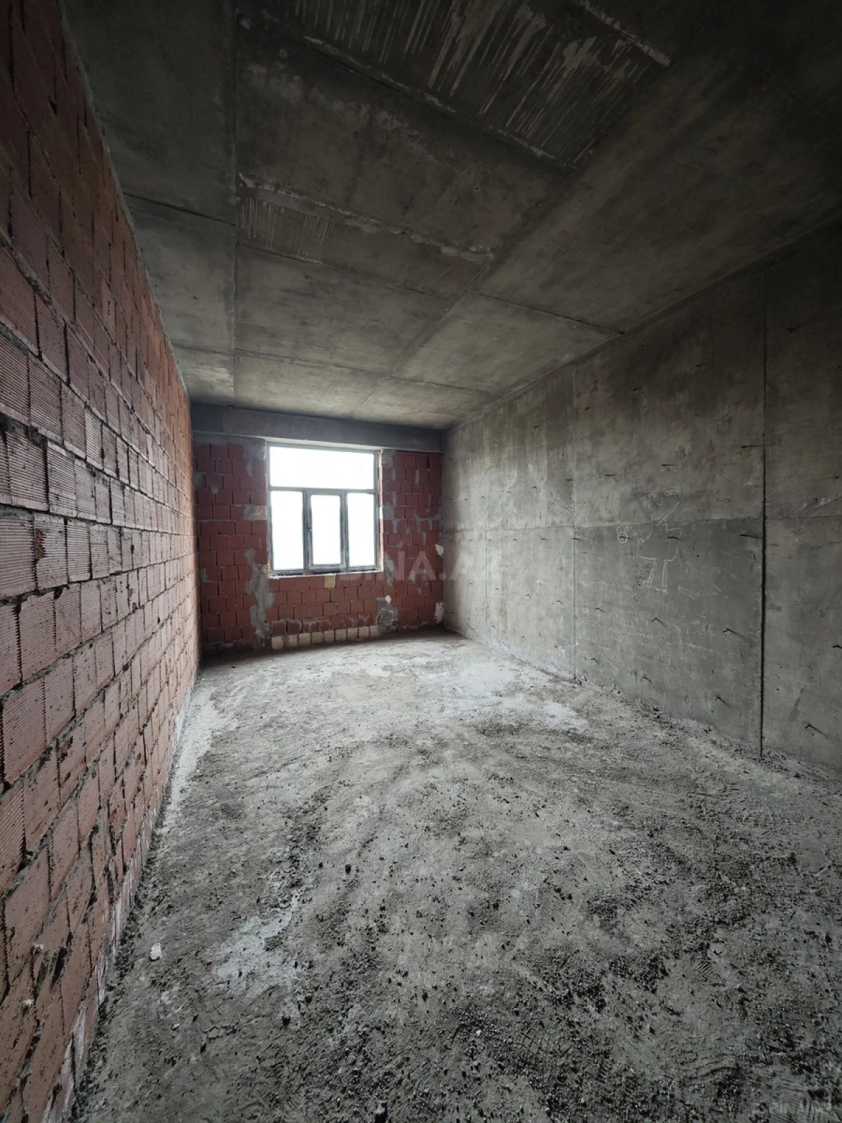 Satılır 2 otaqlı mənzil 65.3 m²