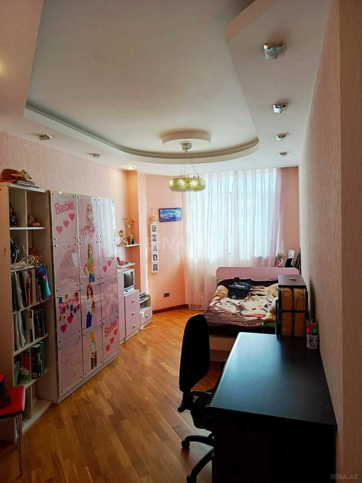 Satılır 4 otaqlı mənzil 180 m²