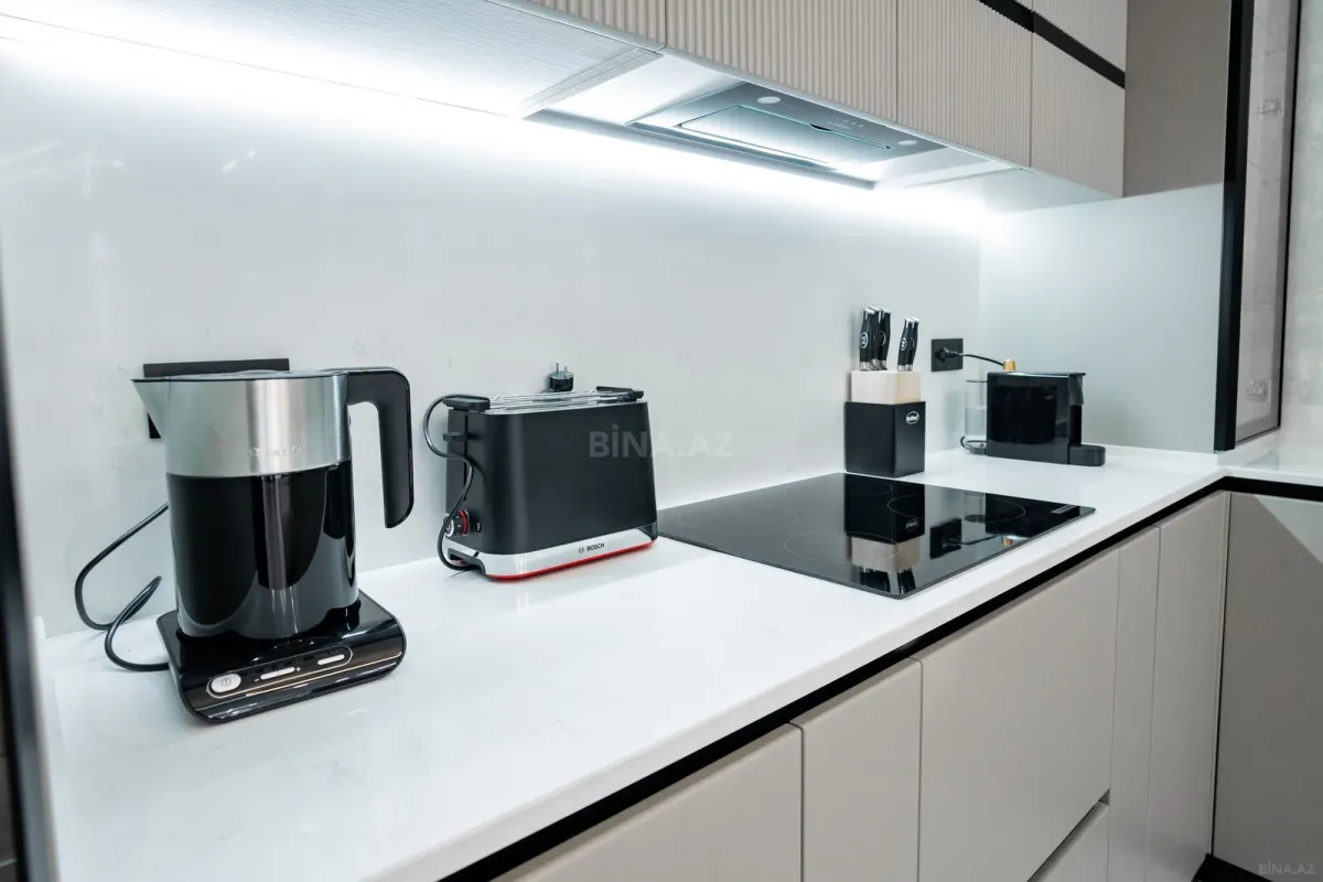 Kirayə verilir 3 otaqlı mənzil 120 m²