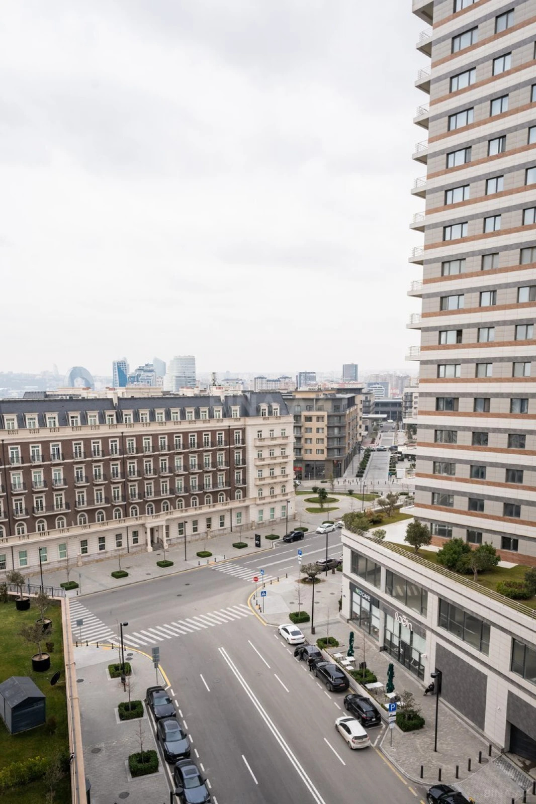 Kirayə verilir 3 otaqlı mənzil 120 m²