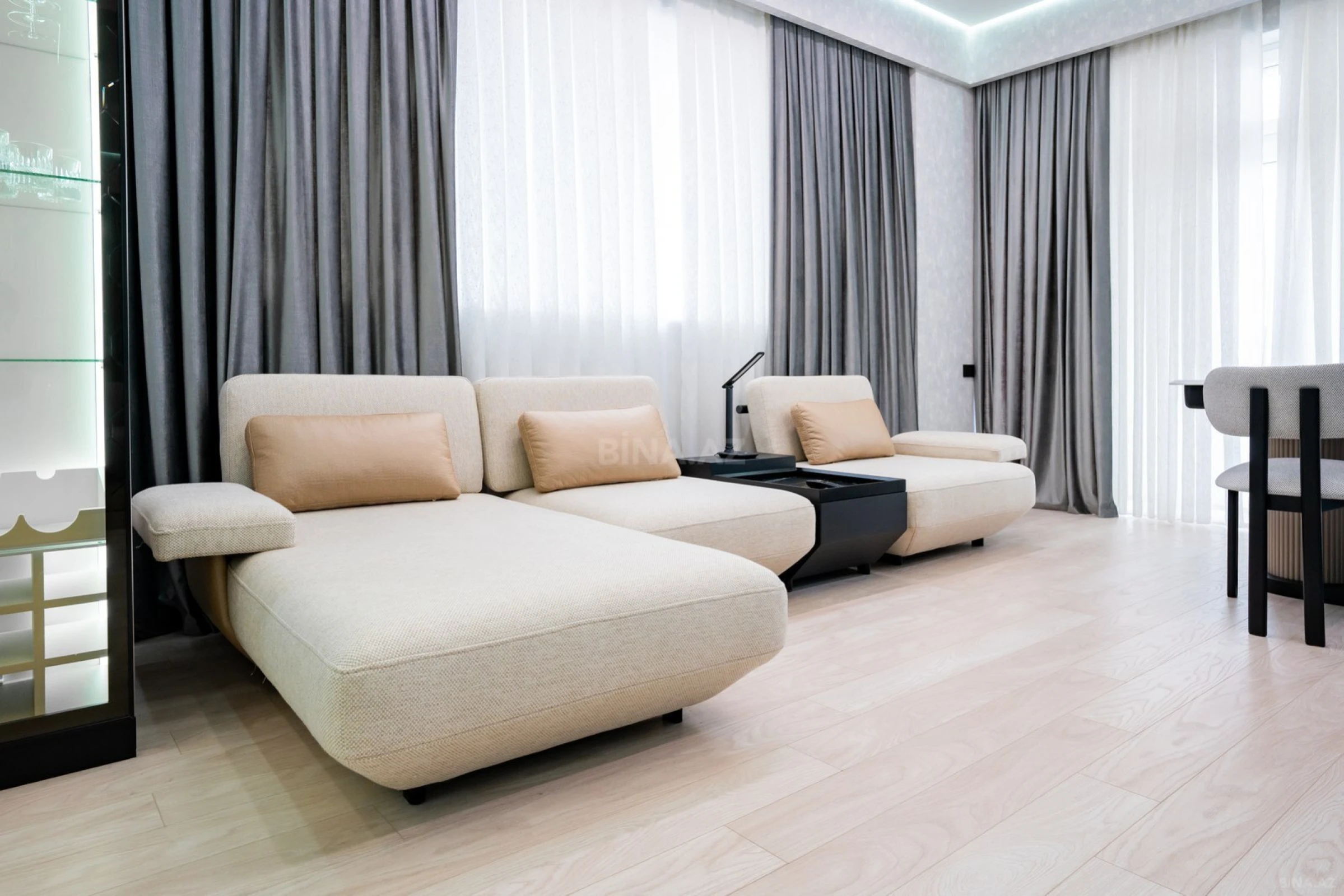 Kirayə verilir 3 otaqlı mənzil 120 m²