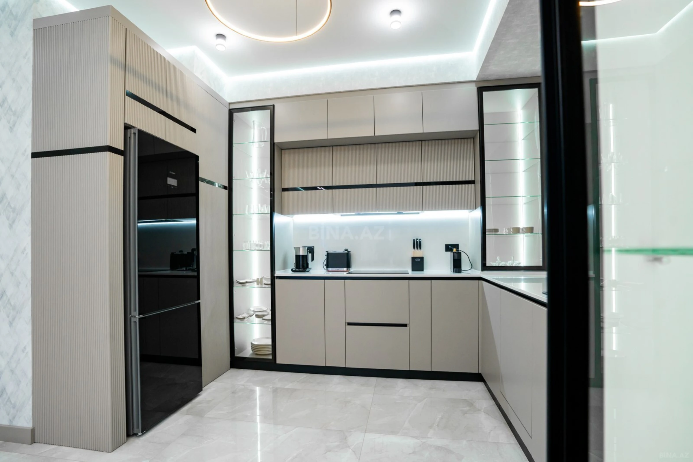 Kirayə verilir 3 otaqlı mənzil 120 m²