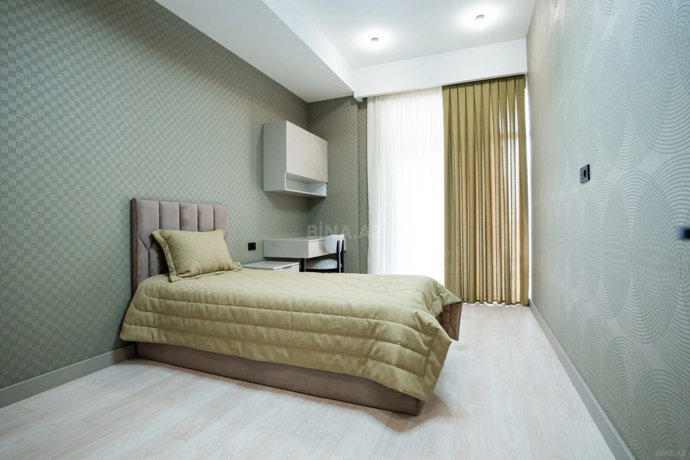 Kirayə verilir 3 otaqlı mənzil 120 m²