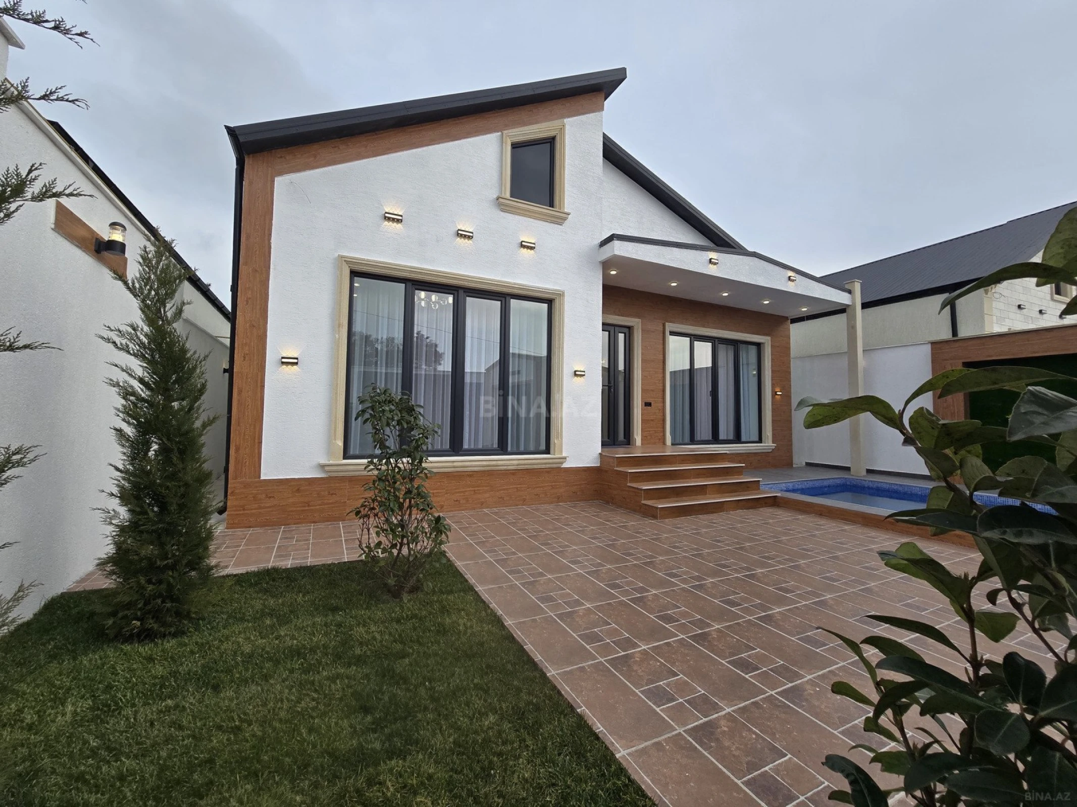 Satılır 4 otaqlı həyət evi 170 m²