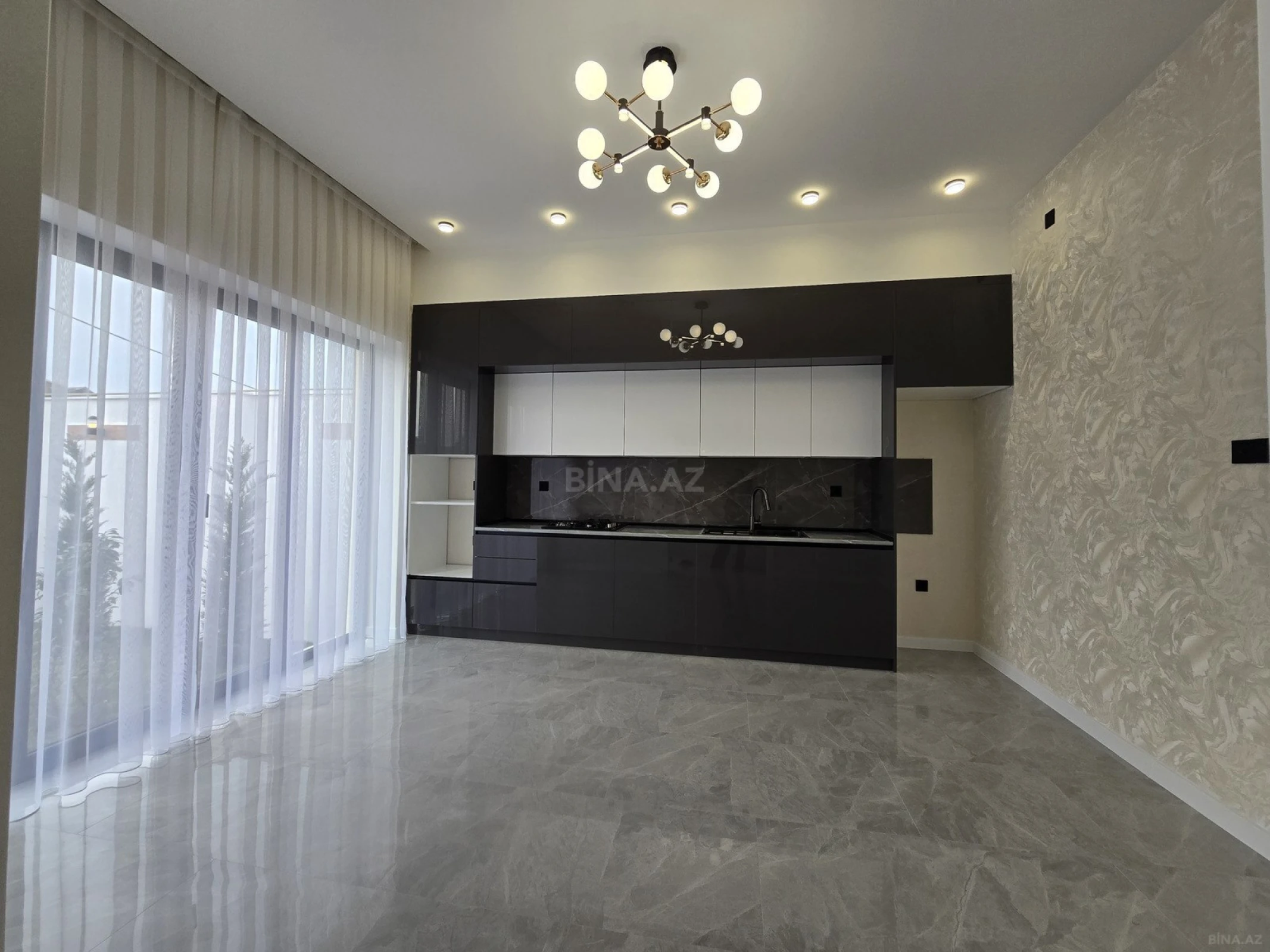 Satılır 4 otaqlı həyət evi 170 m²