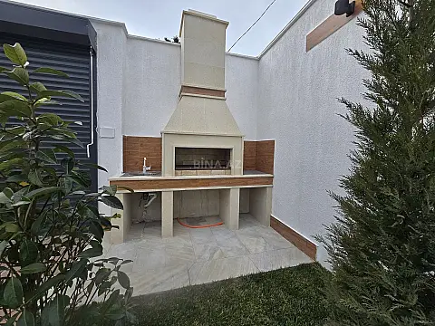 Satılır 4 otaqlı həyət evi 170 m²