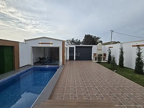 Satılır 4 otaqlı həyət evi 170 m²